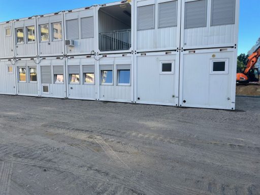 14-er Anlage mit überdachter Dachterrasse in Berlin